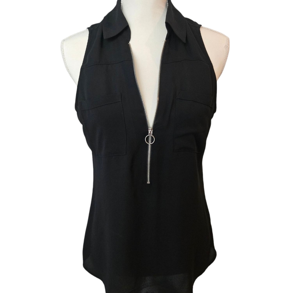 😁Express Black Half Zip Sleeveless Collared Blouse Size Small
